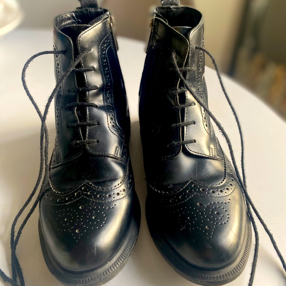 Dr. Marten Women’s Delphine Brogue Fashion boots